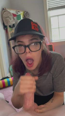 A little before work glazing 🍩🤫 - free porn video
