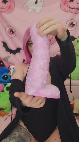 Riding the prettiest thick pink dildo really gets me cumming hard <3 - free porn video