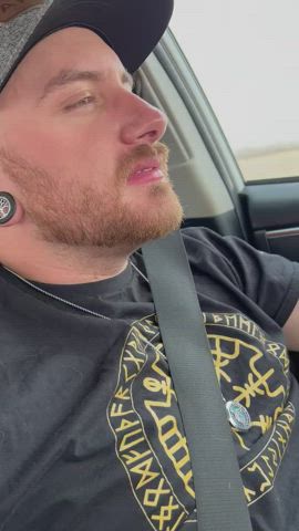 Just easing his mind while he drives, that’s all 😇 - free porn video