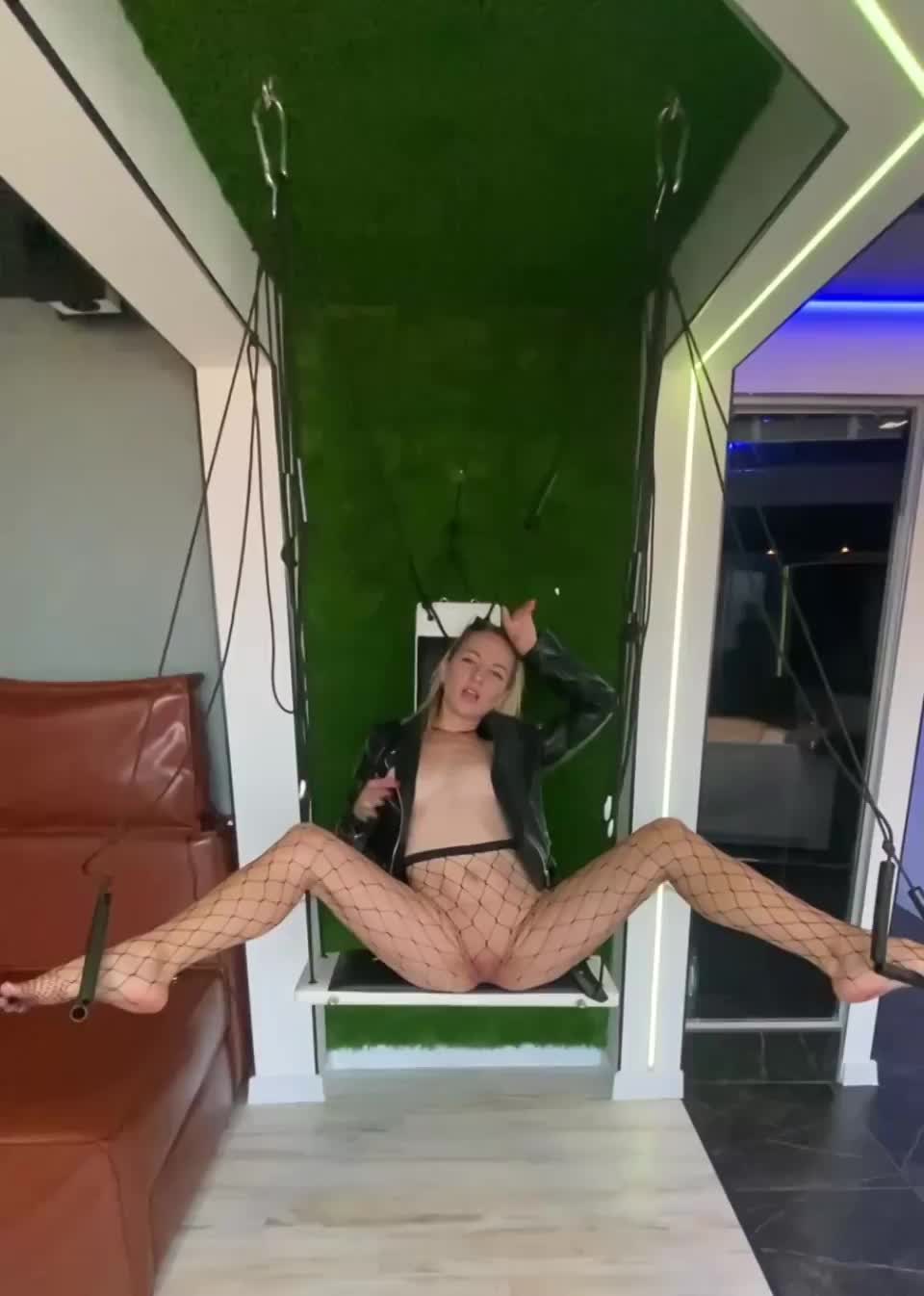 I'll spread my legs for you to lick me - free porn video