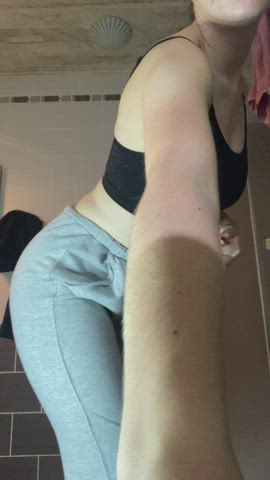 I tend to fall in love when men eat my ass 😬 - free porn video