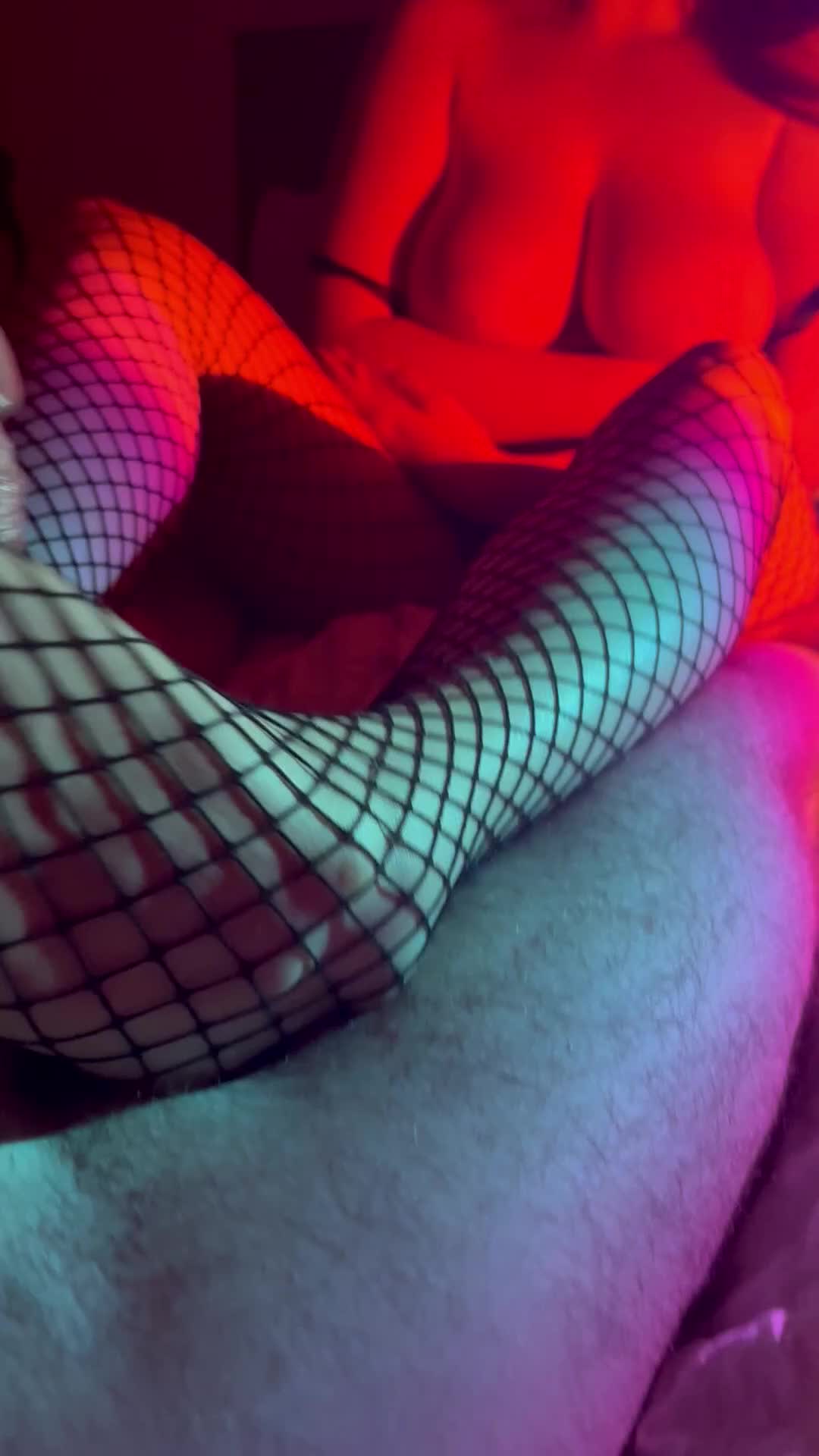 Newly verified💋💋 & more importantly… newly 18!!! - free porn video