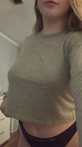 💚 Revealing my boobs in a special way ;) - free porn video