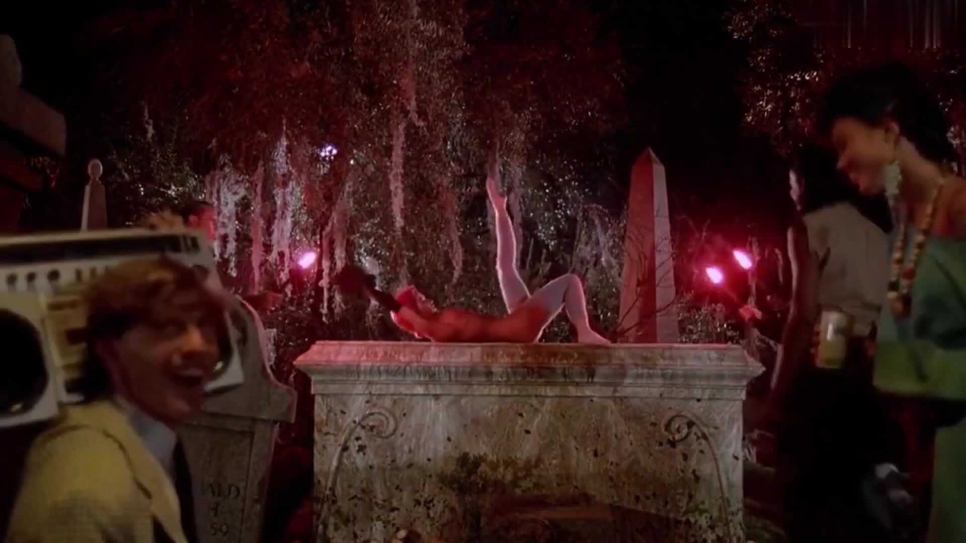 Linnea Quigley - free porn video