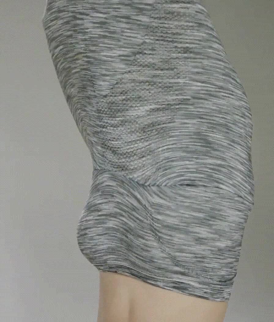 Losing her shirt - free porn video