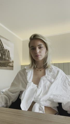 Can I be your sexytary that always drain your balls everynight? - free porn video