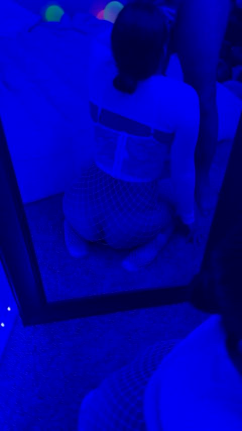 Black light and fishnet fun - free porn video