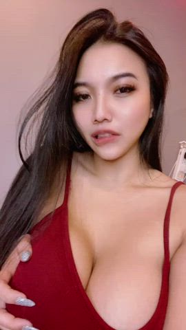 I hope my boobies make you as horny as I get when I show them - free porn video