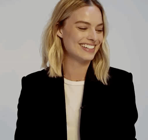 “Would you fuck this BBC?”. Margot Robbie: - free porn video