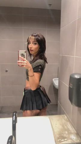 Would you fuck her? jerking - free porn video