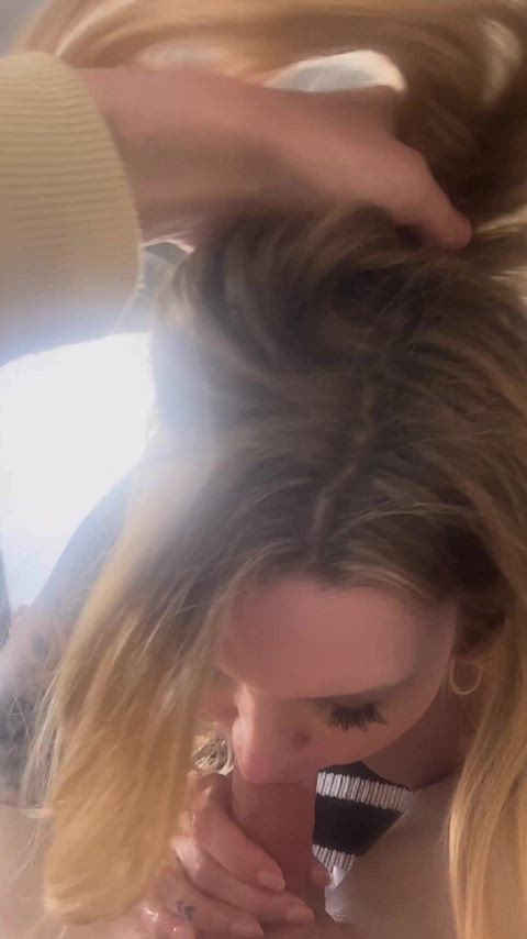 I love it when he holds my hair back for me - free porn video