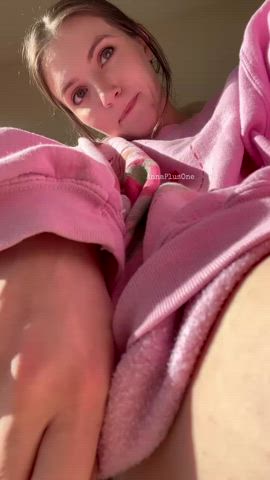 Am I pretty in pink? 💕🙈 - free porn video