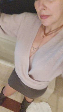 Married Mom of 2. Would you still lick it? - free porn video