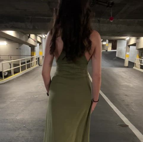 Cheeky flash in parking garage😈[gif] - free porn video