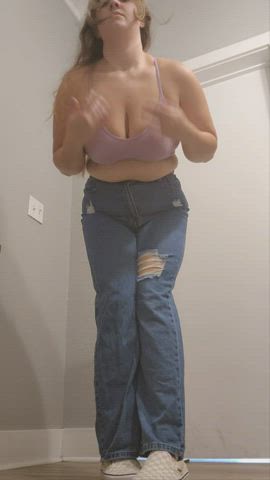 who dosnt love a titty jiggle? - free porn video