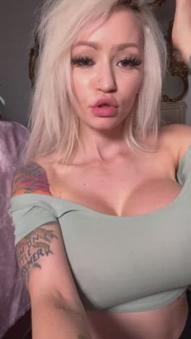 These tits would look better while bouncing on your cock - free porn video