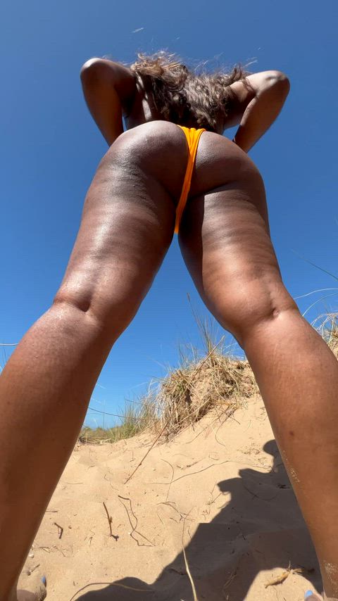 Beach days are fun with me - free porn video