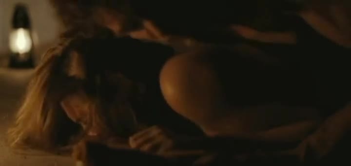Elizabeth Olsen in Martha Marcy May Marlene - free porn video