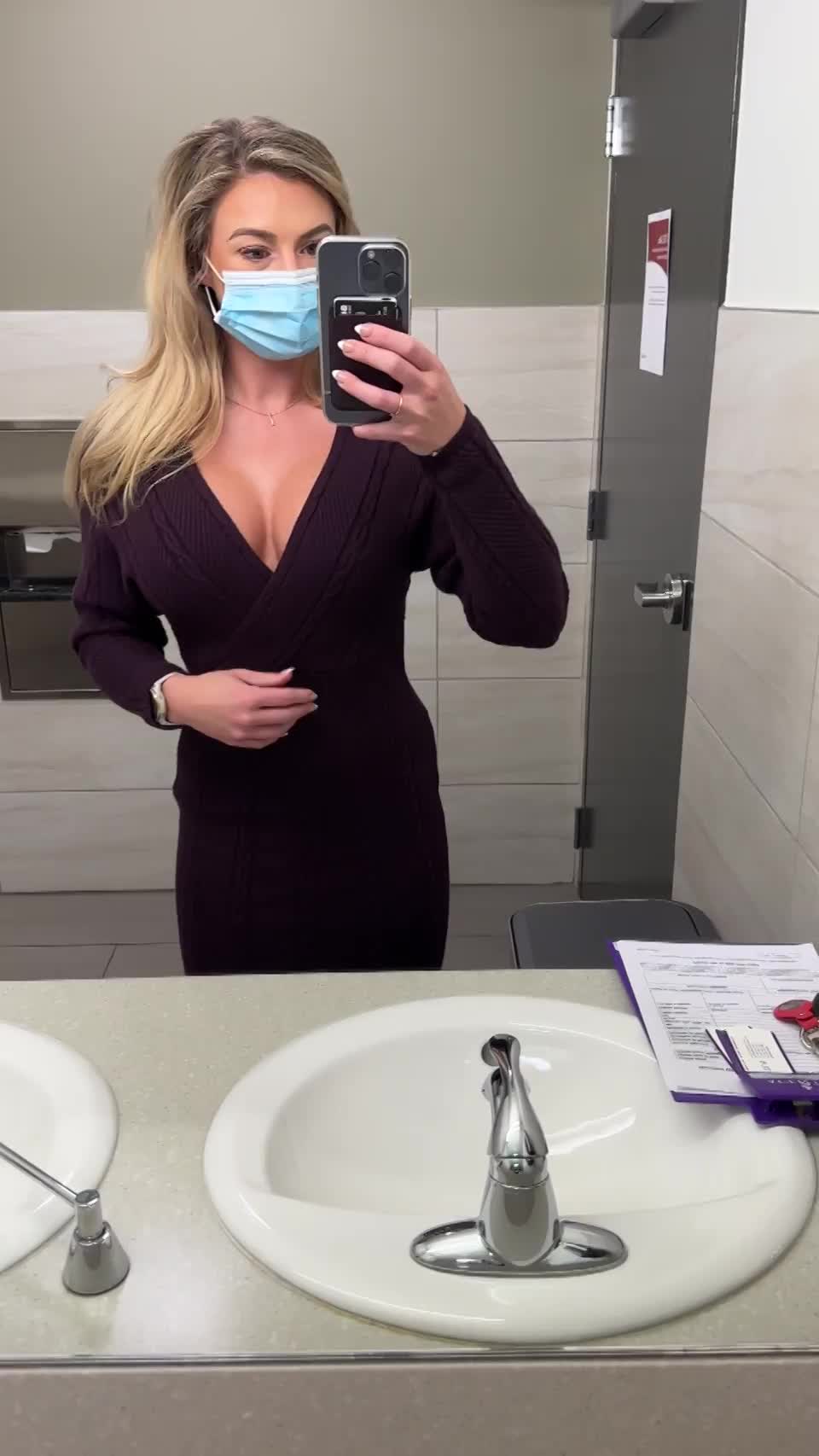 My co-workers don’t know - free porn video
