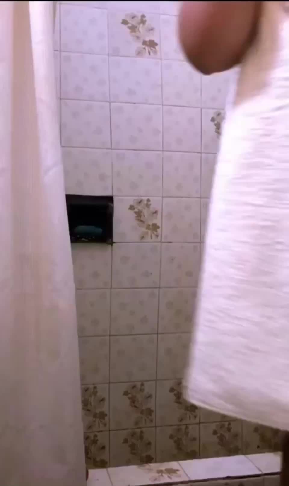 I have recorded this in the changing rooms of the institute. - free porn video