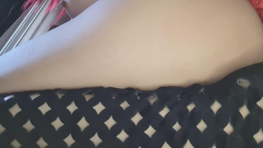 Fuck me with plug in or take it off before sex? - free porn video