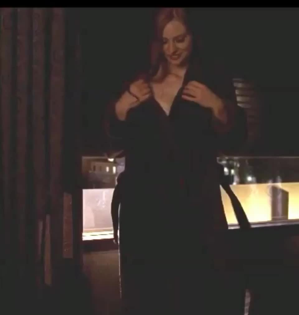 Deborah Ann Woll has a luscious body - free porn video