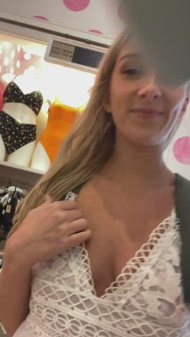 I always get excited when I go to Victorias Secret 💋 [GIF] - free porn video