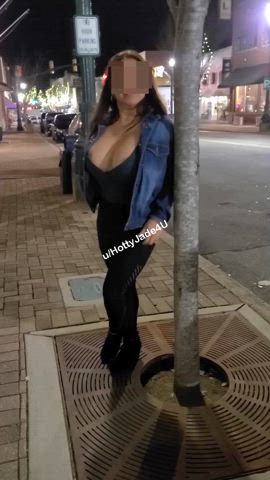 Flashing drivers my titties near Charlotte - free porn video