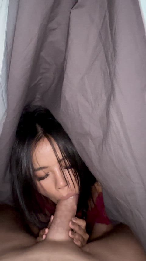 Surprised his cock under blanket - free porn video