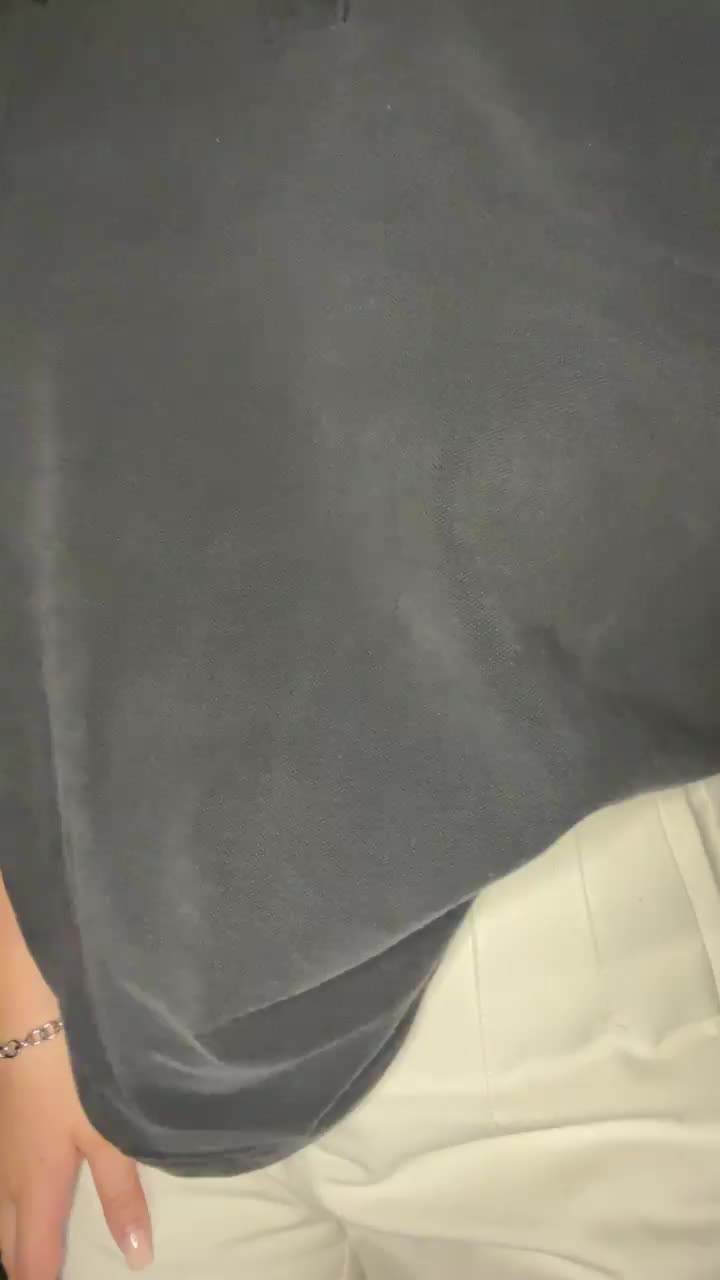 describe my 19yo tits with one emoji! - free porn video
