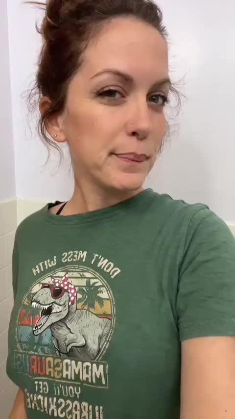 I’d love to be your midnight snack - free porn video