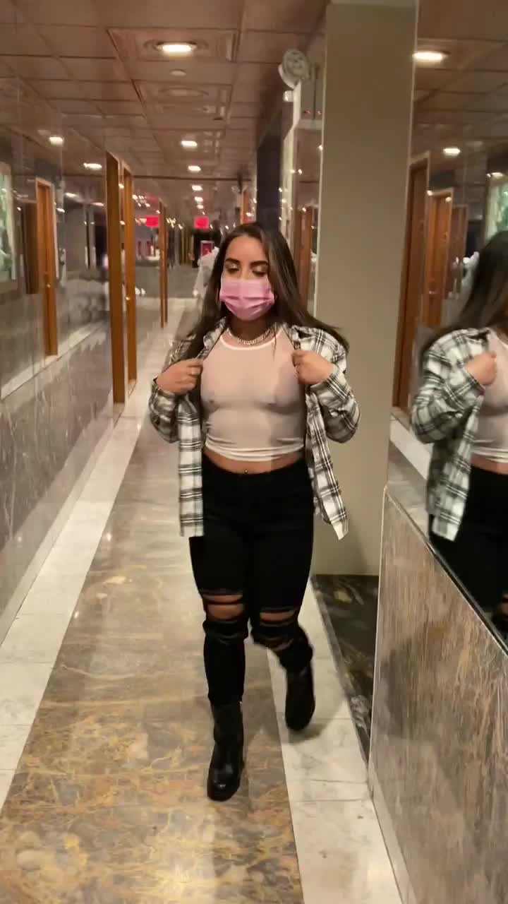 Flashing my tiny Mexicana tits in an NYC hotel hallway - free porn video