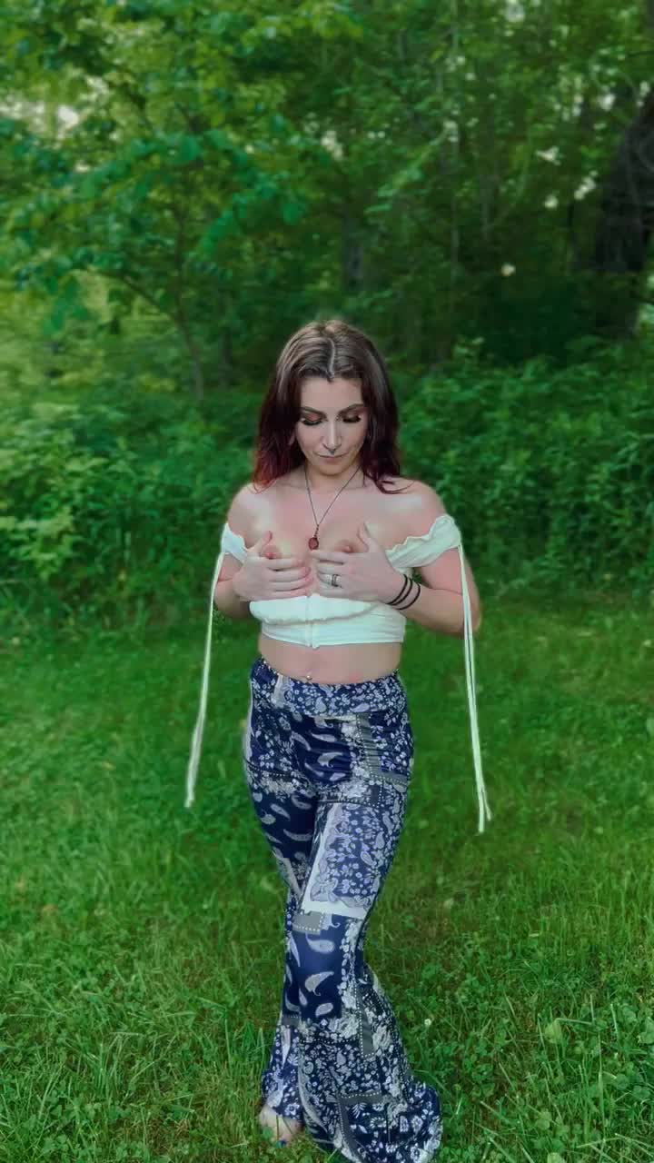 accidentally splashed my face [GIF] - free porn video