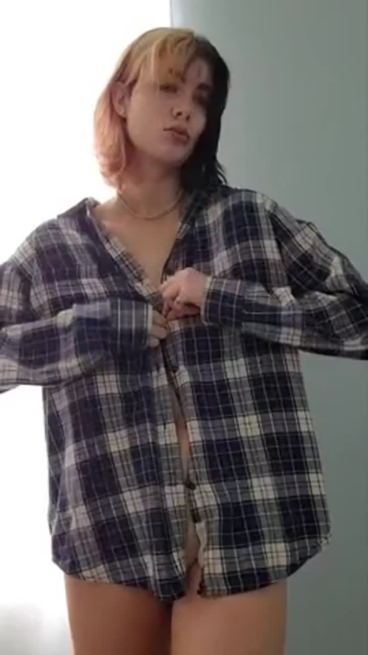 You want me to unbutton my shirt sir? Okay! - free porn video