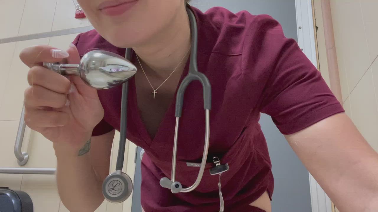 Got a real job but still a dirty slut for attention - free porn video