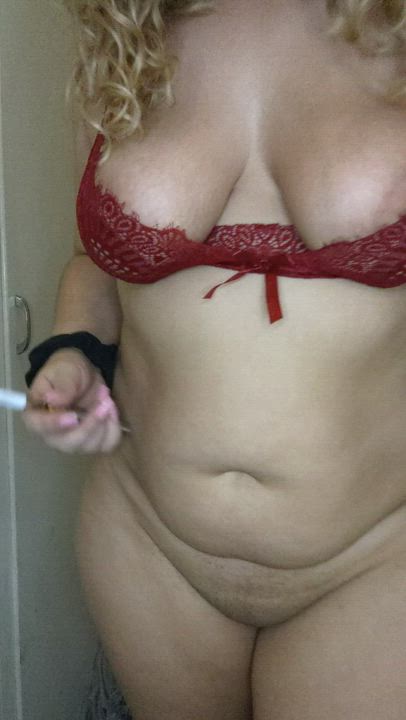 Are chubby stoner girls your type? - free porn video