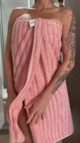 I'll massage your cock if you massage my pussy, deal? :) - free porn video