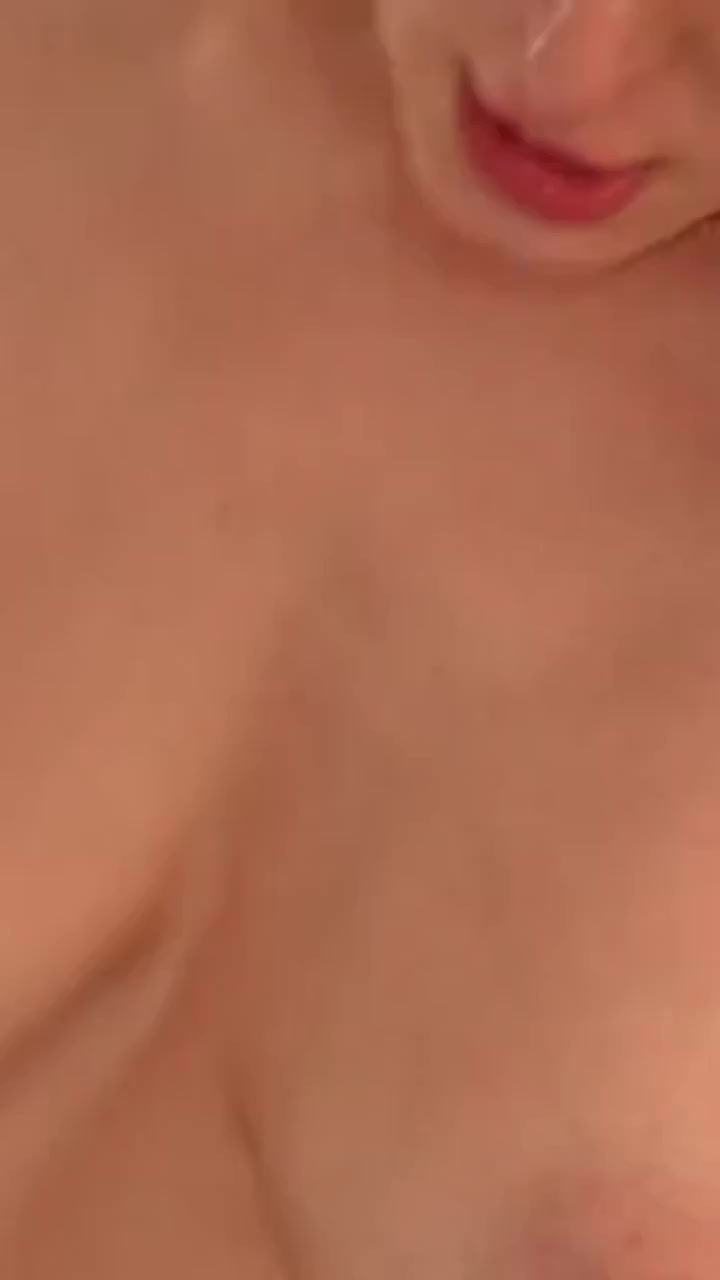 Incredible face riding - free porn video