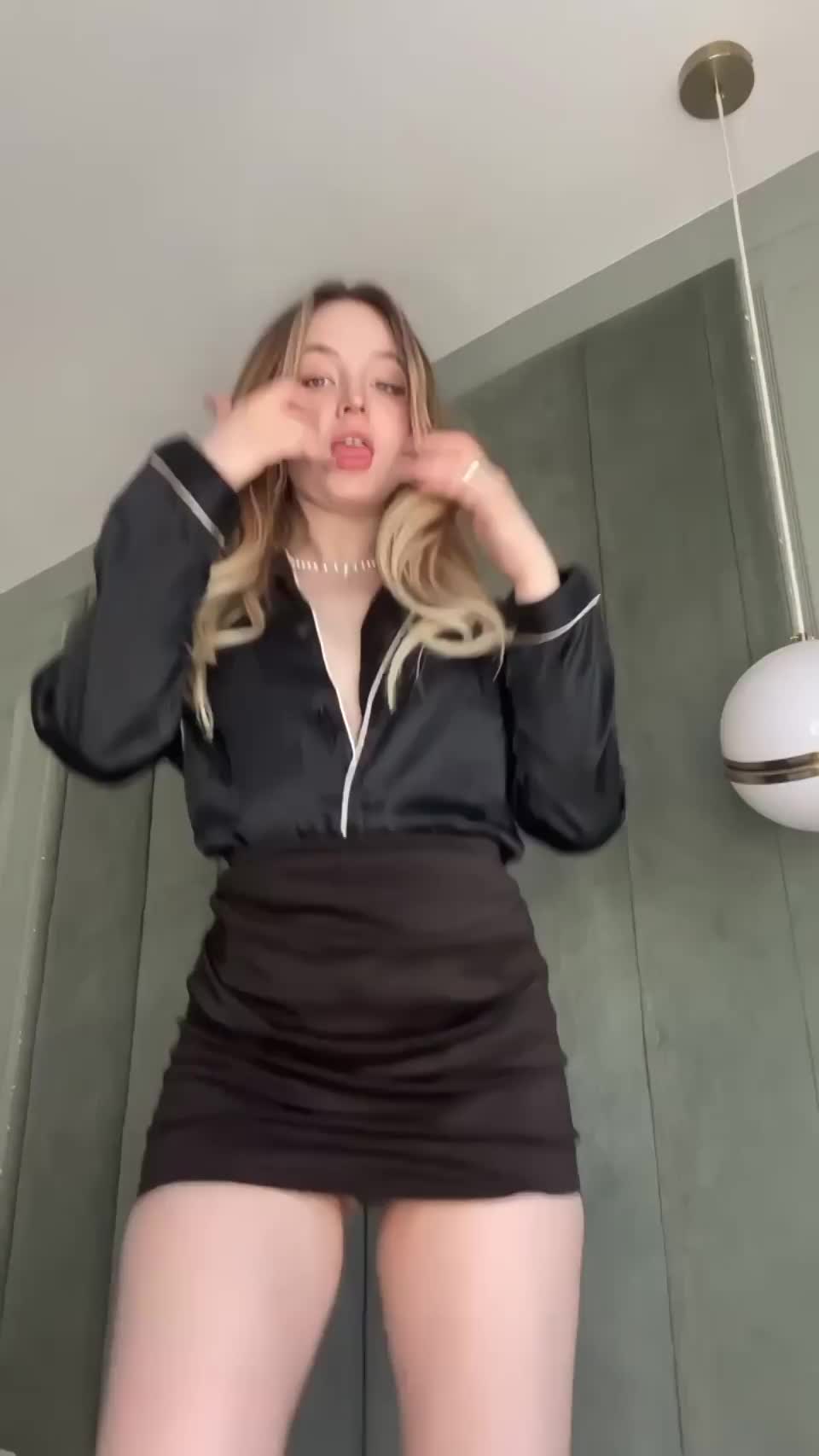 finally the parents left. I invite you to visit - free porn video