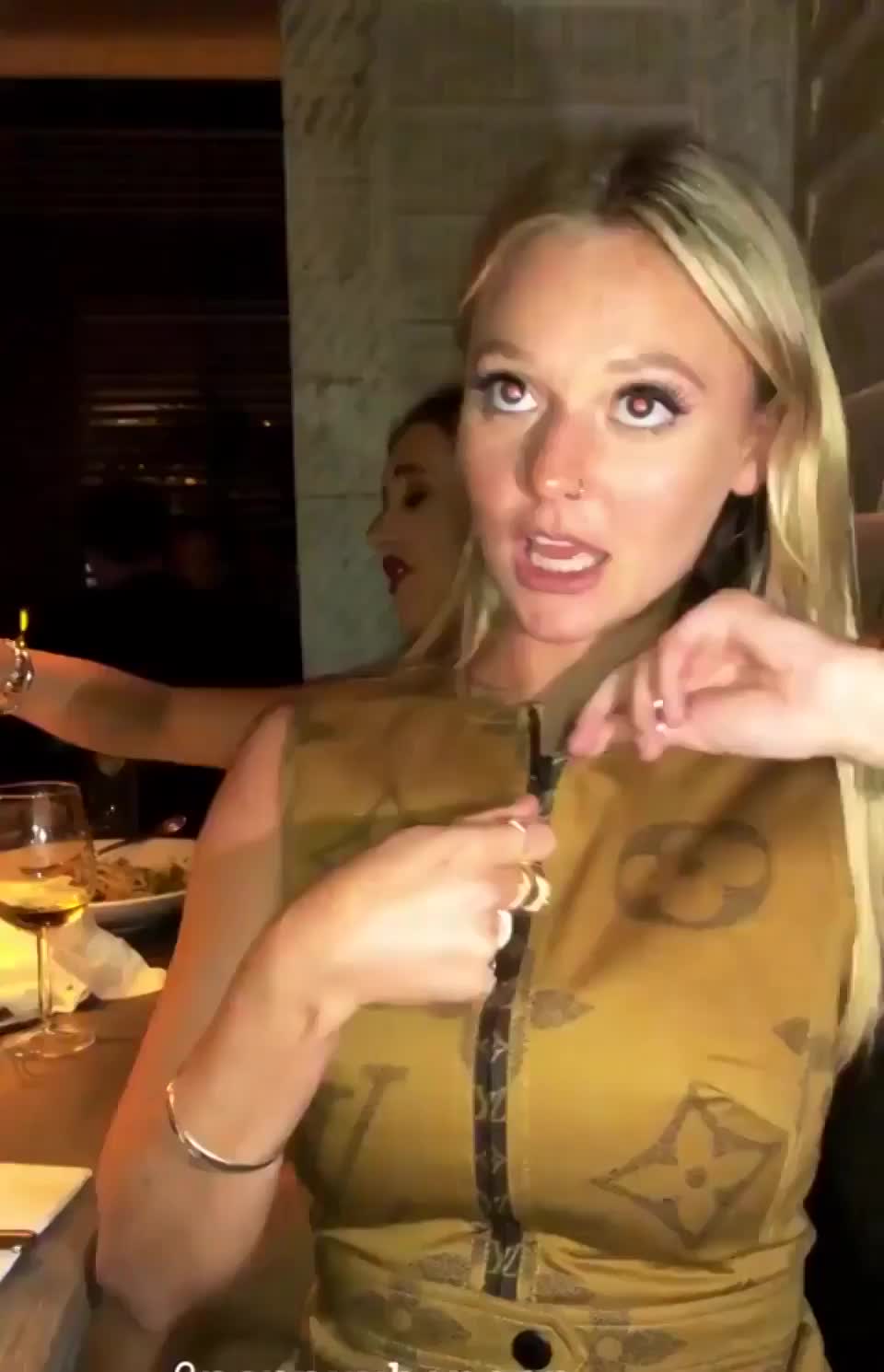 Cleavage reveal - free porn video