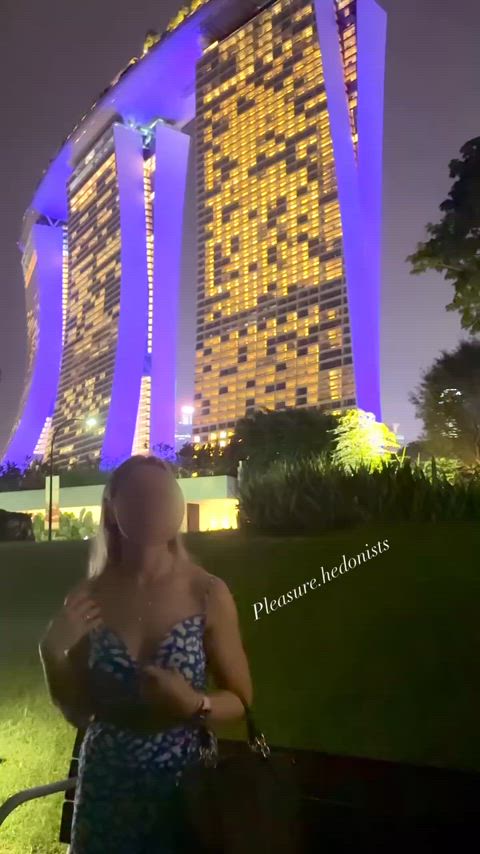 Boobs out in public - free porn video