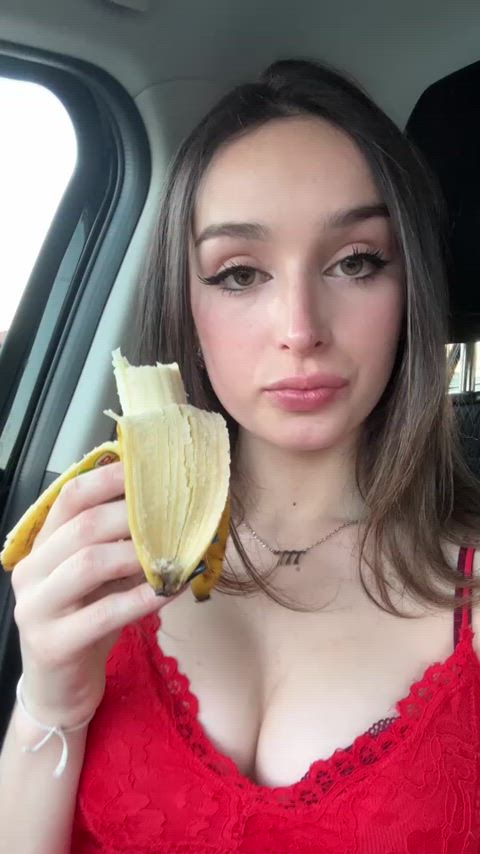 Be hónest, woυld you date me? - free porn video