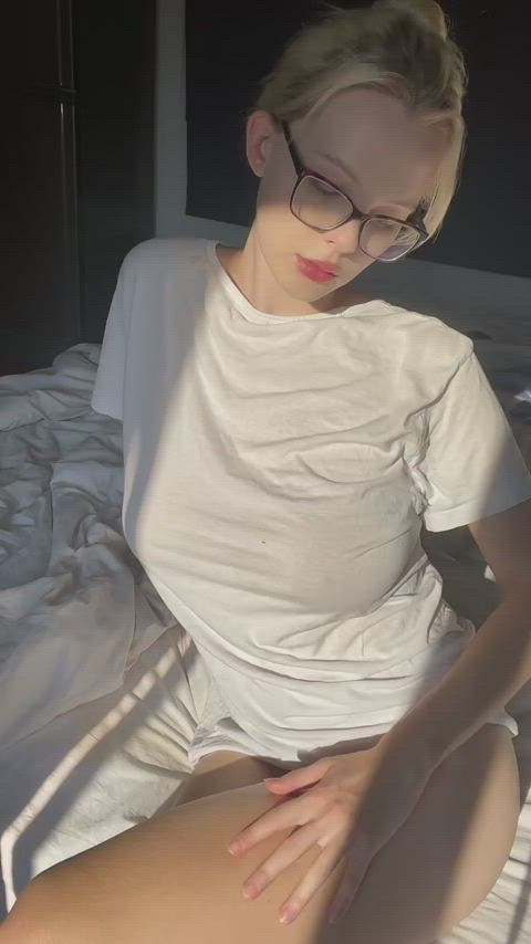 trying to act all grown up sexy secretary type - free porn video