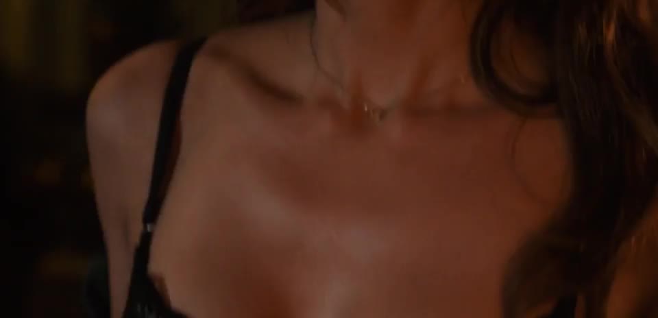 Jennifer Lopez [The Boy Next Door] - free porn video