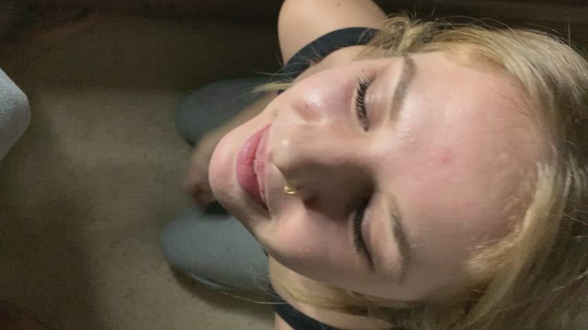 I love having a cock in my mouth - free porn video