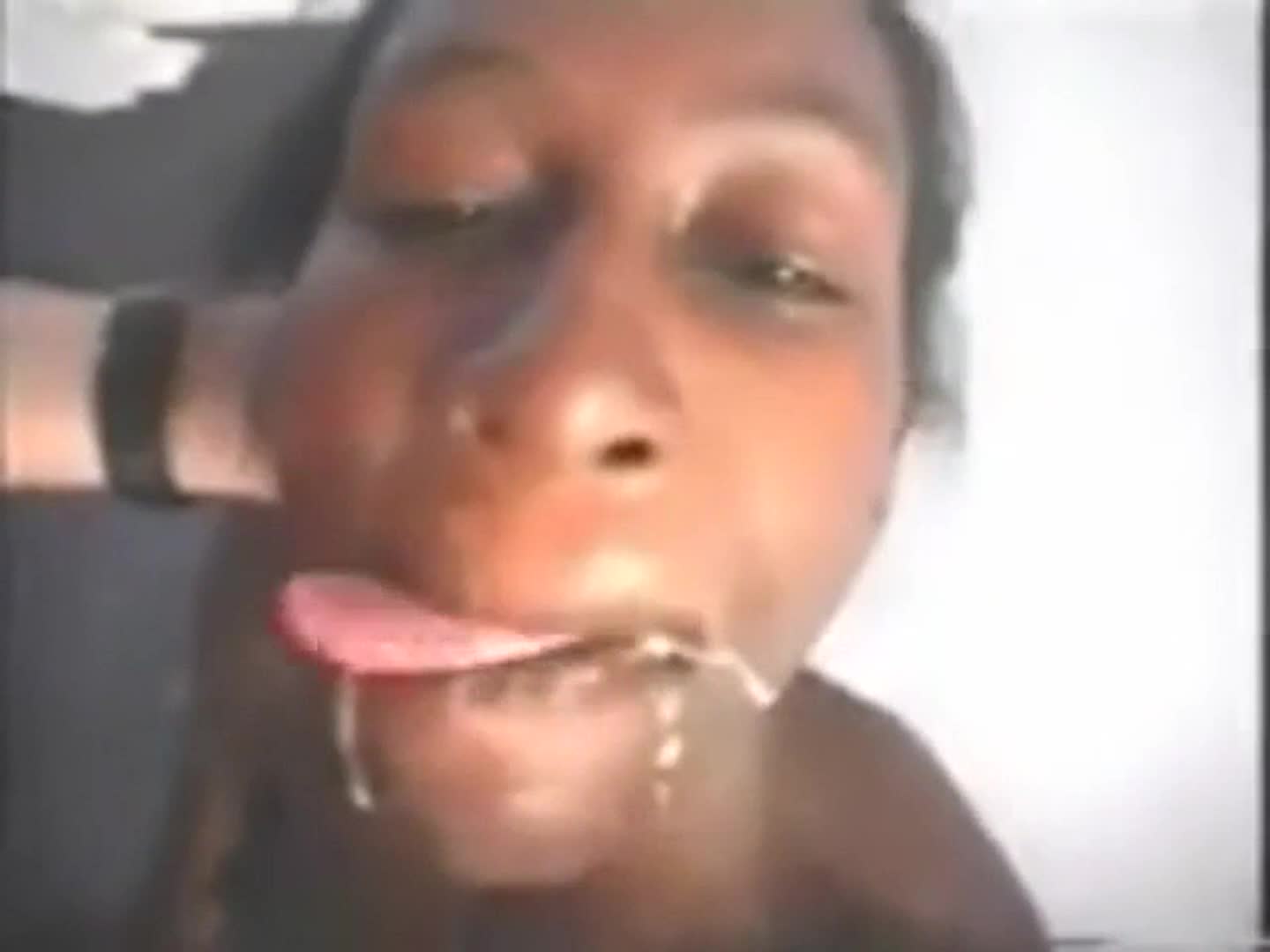 Phenola Grandi loves giving wet blowjobs - free porn video