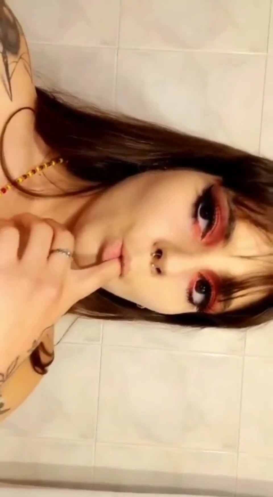 I just want to feel your hands all over my body ;) - free porn video