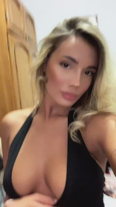 Be honest would you masturbate to my nudes if I ever sent you some 😄 - free porn video