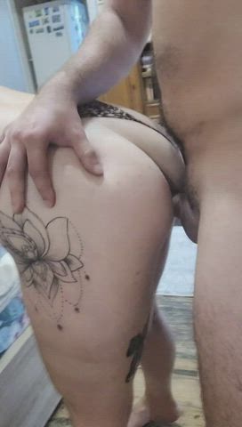 Reloading her pussy - free porn video