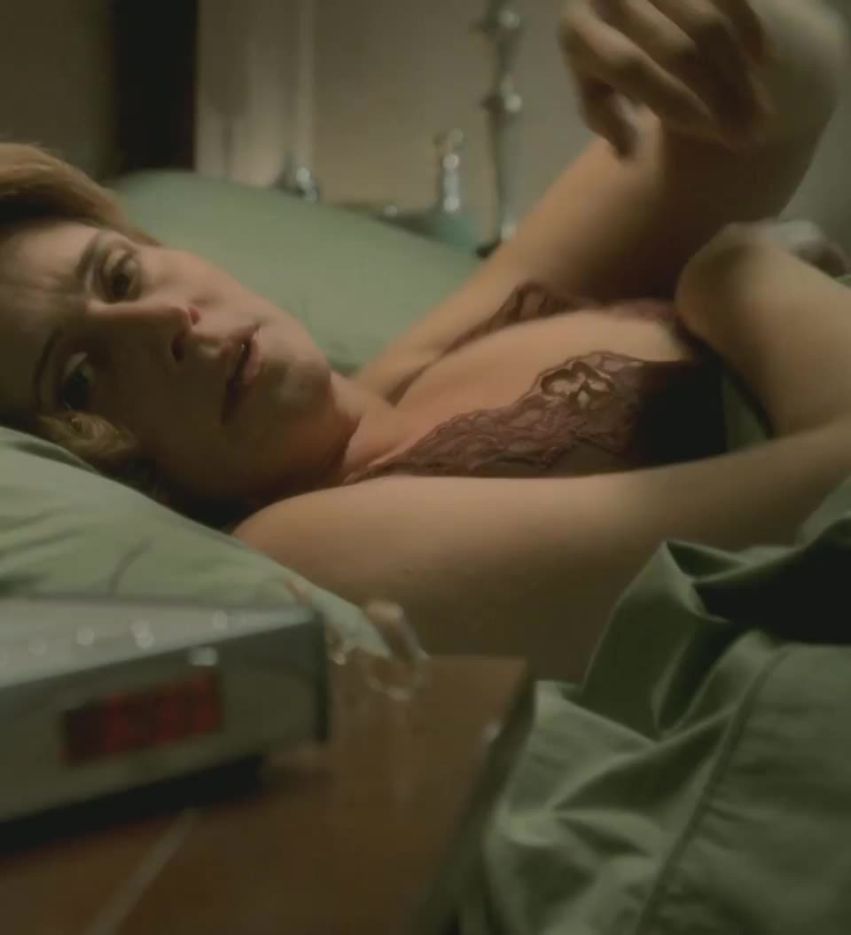 Lorraine Bracco - free porn video